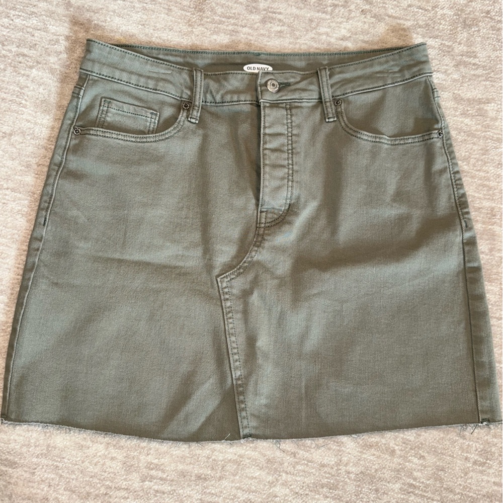 Olive Green Denim Skirt 🫒